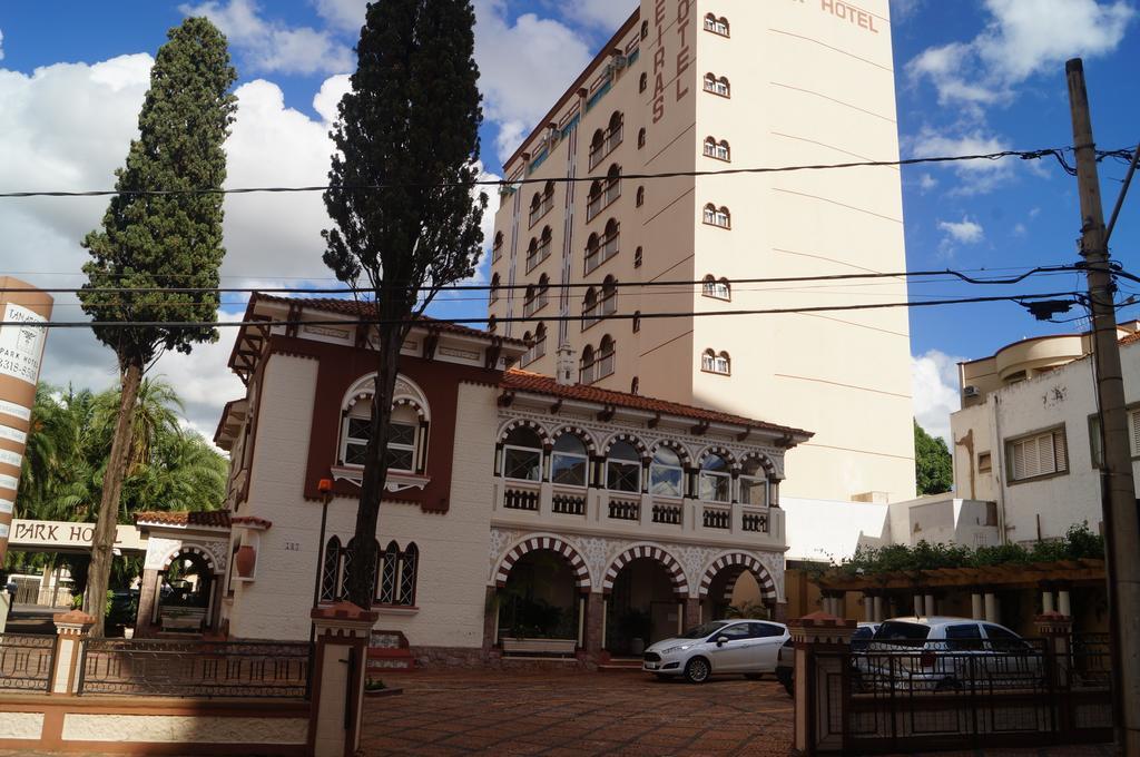 Tamareiras Park Hotel Uberaba Eksteriør billede